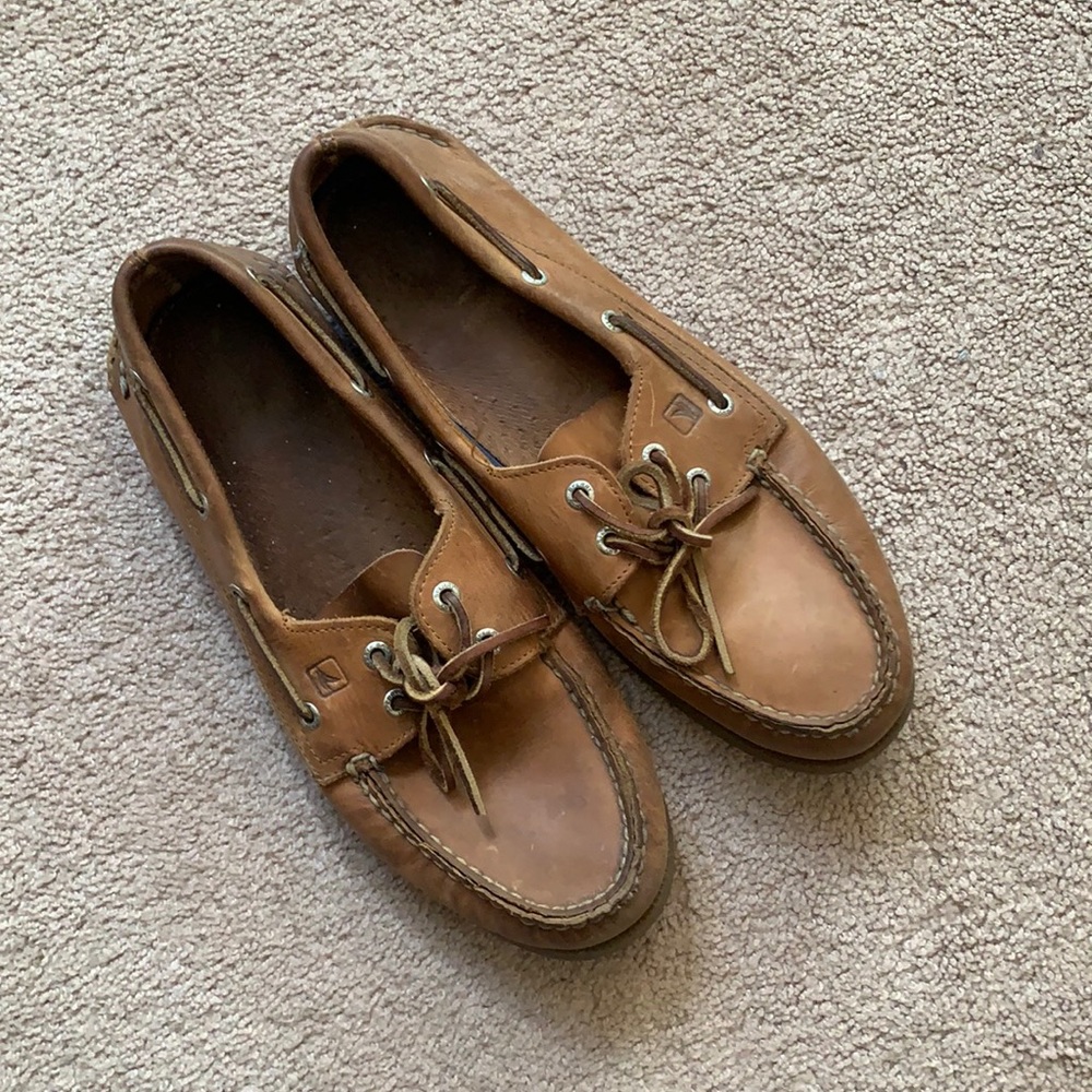 Sperry boat shoes